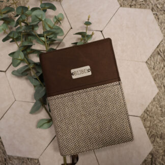 BMU 20,8: Bijbelhoes Vegan Leather Mocca/Grof geweven naturel