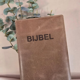 BMU 20,8: Bijbelhoes vintage leer bruin incl. gravure