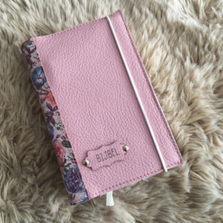 BGT 18,8x 29.3: Bijbelhoes Leer Lila met rug bloemen
