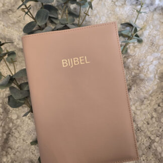 Zij Lacht Bijbel HSV: Bijbelhoes Vegan Leather Zacht Peach incl. opdruk goud